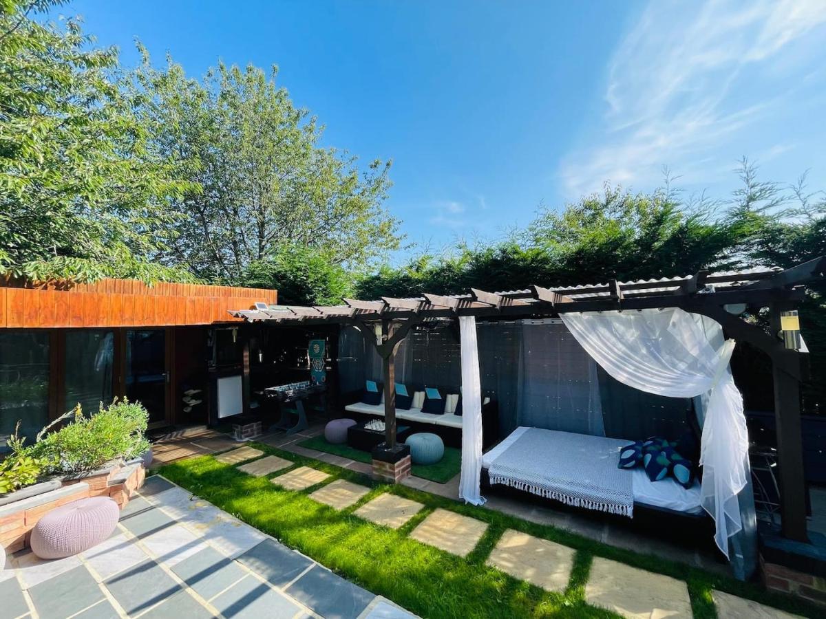 Tropical Style House Near Newcastle City Centre ภายนอก รูปภาพ